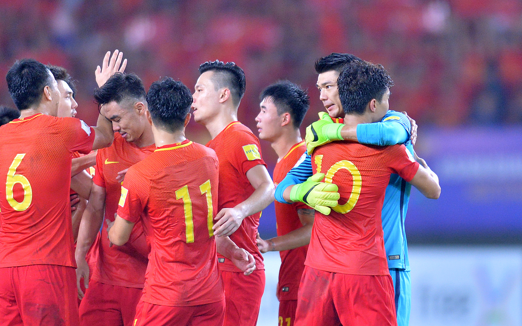 国内球员获好评，展现出色技术与团队合作